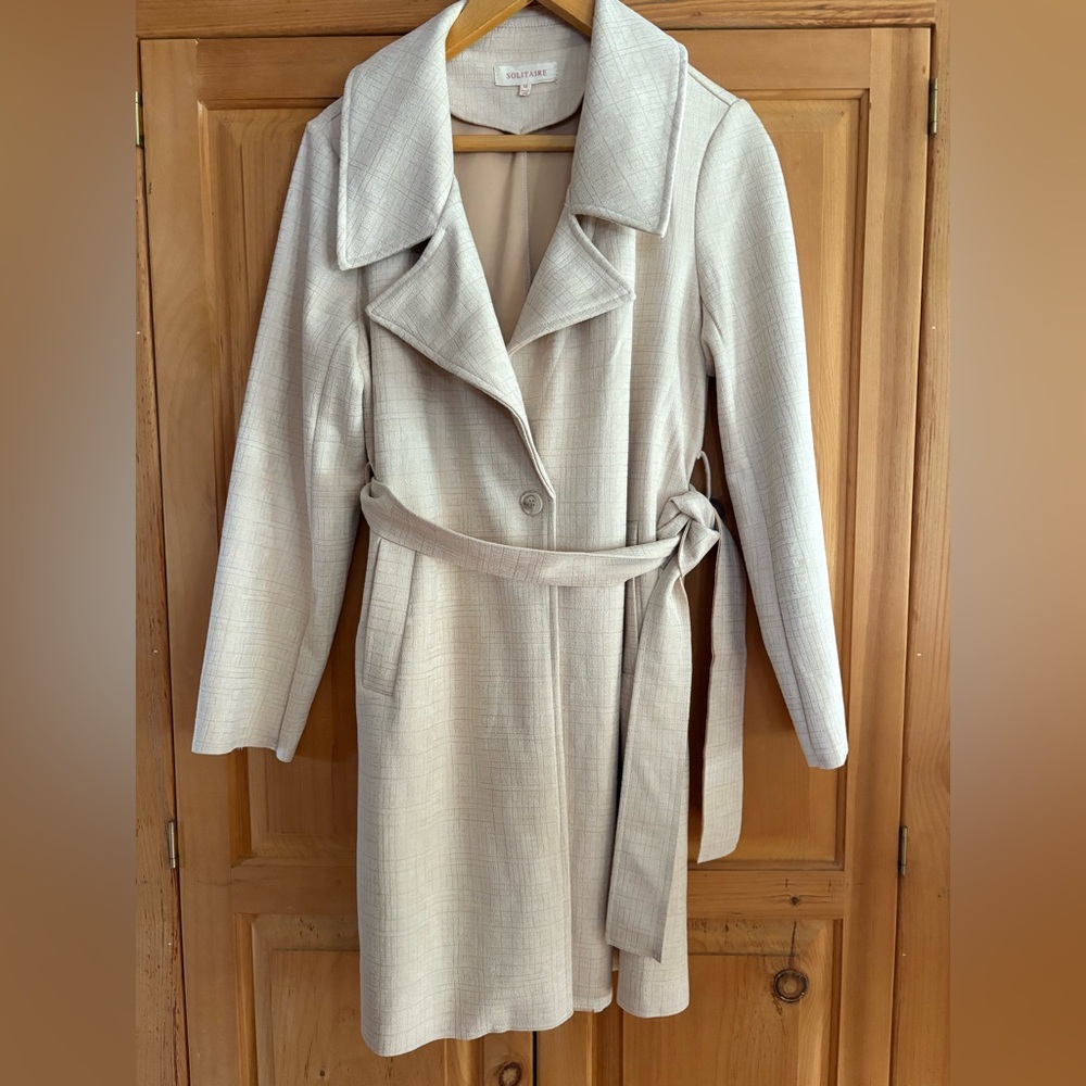 Solitaire Cream Belted Trench Coat Soft Patterned Velvet Raw Edge Medium